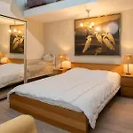 Feriehus Spacious 7-bed House In *