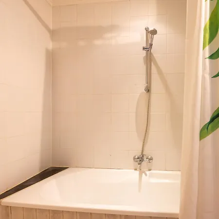 Spacious 7-bed House In Сasa de vacaciones *