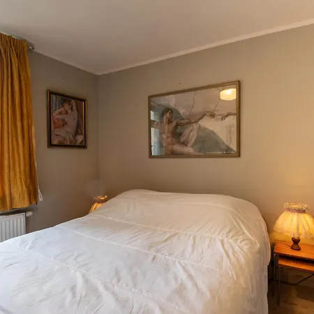 Spacious 7-bed House In Сasa de vacaciones