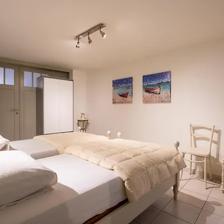 Spacious 7-bed House In Nyaraló *