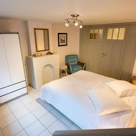 Spacious 7-bed House In * Ostende