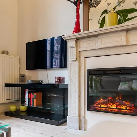 別荘 Spacious 7-bed House In