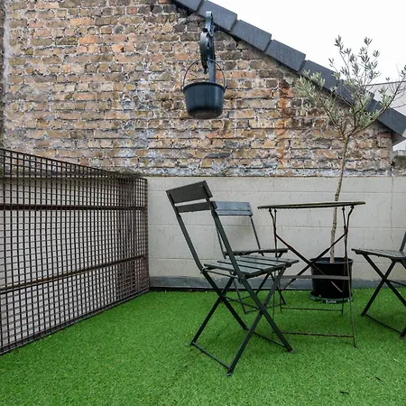 Spacious 7-bed House In Ostende