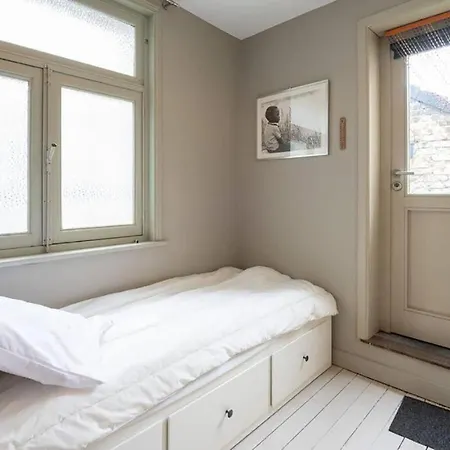 Spacious 7-bed House In Dom wakacyjny *