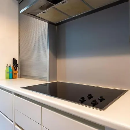 Dom wakacyjny Spacious 7-bed House In *